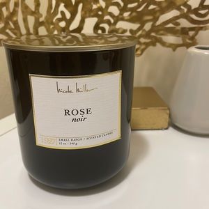 🎄🎅🏻 SALE - Nicole Miller Candle 🕯